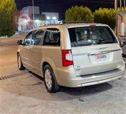Chrysler Town and Country